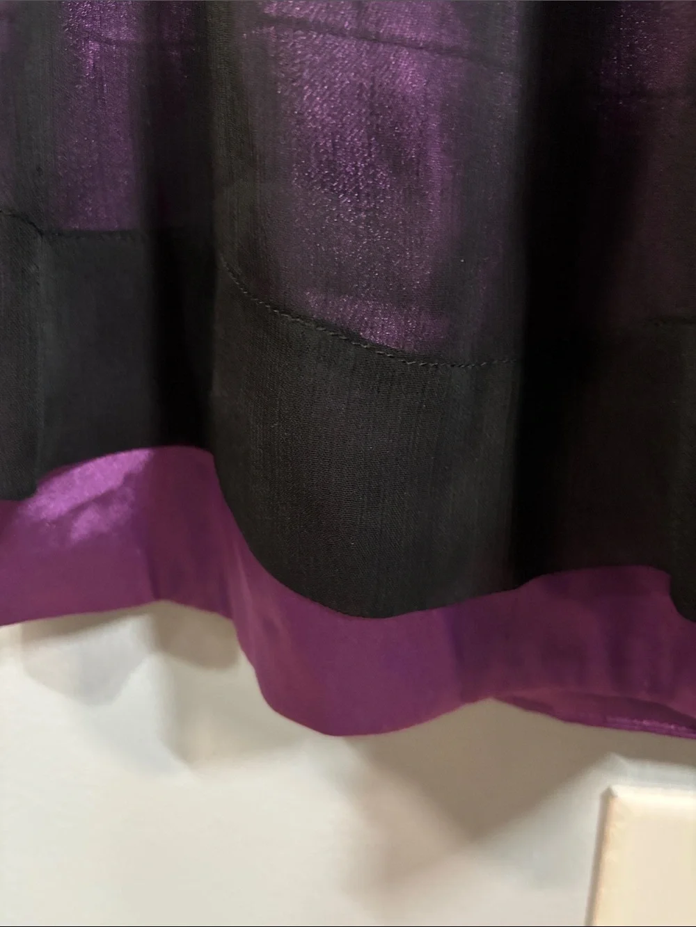 SimplyVera Vera wang dress women’s size small purple two-tone sheer‎ overlay